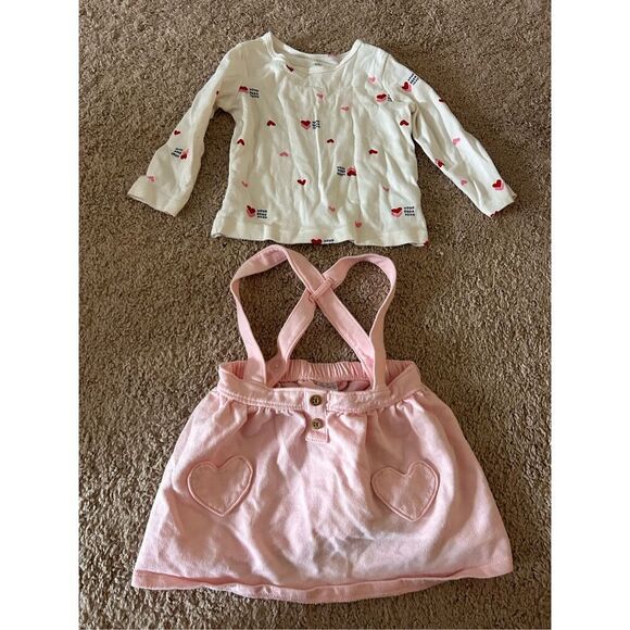 Carter’s Valentine’s Day outfit size 18mos - Picture 1 of 4